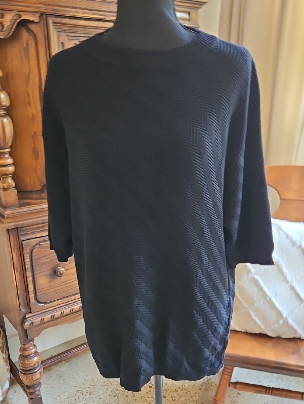 Bachrach Black Textured Knit Pullover
